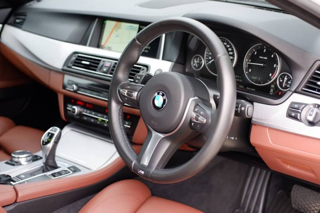 Bmw 525d M sport โฉม Lci Diesel ปี 2014 จด 17