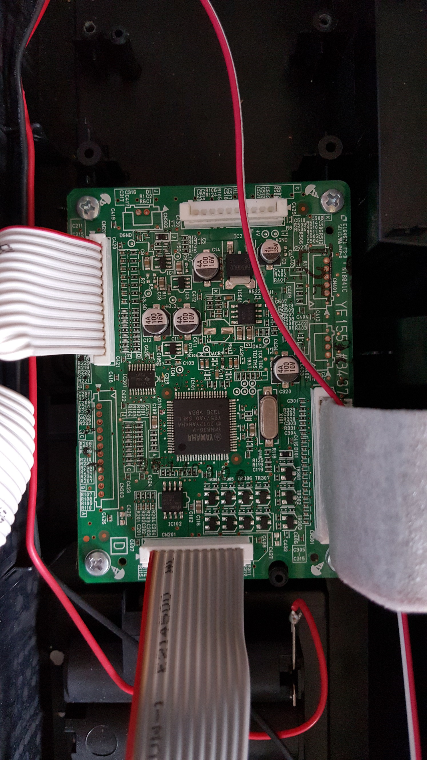 ซ่อมเครื่องเล่นเปีนโนไฟฟ้า หรือ DIGITAL KEYBOARD ยี่ห้อ YAMAHA รุ่น PSR-F50 อาการไม่มีเสียง