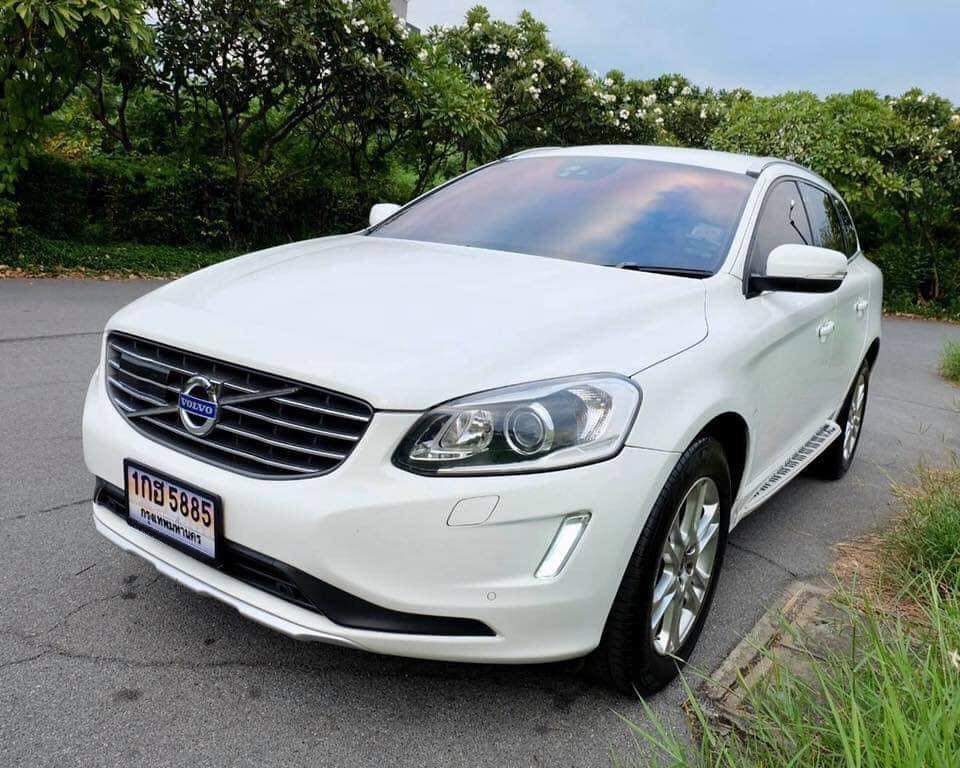 Volvo XC60 D4 Sport Crossover เครื่อง 2.0 Diesel Turbo ปี 2014