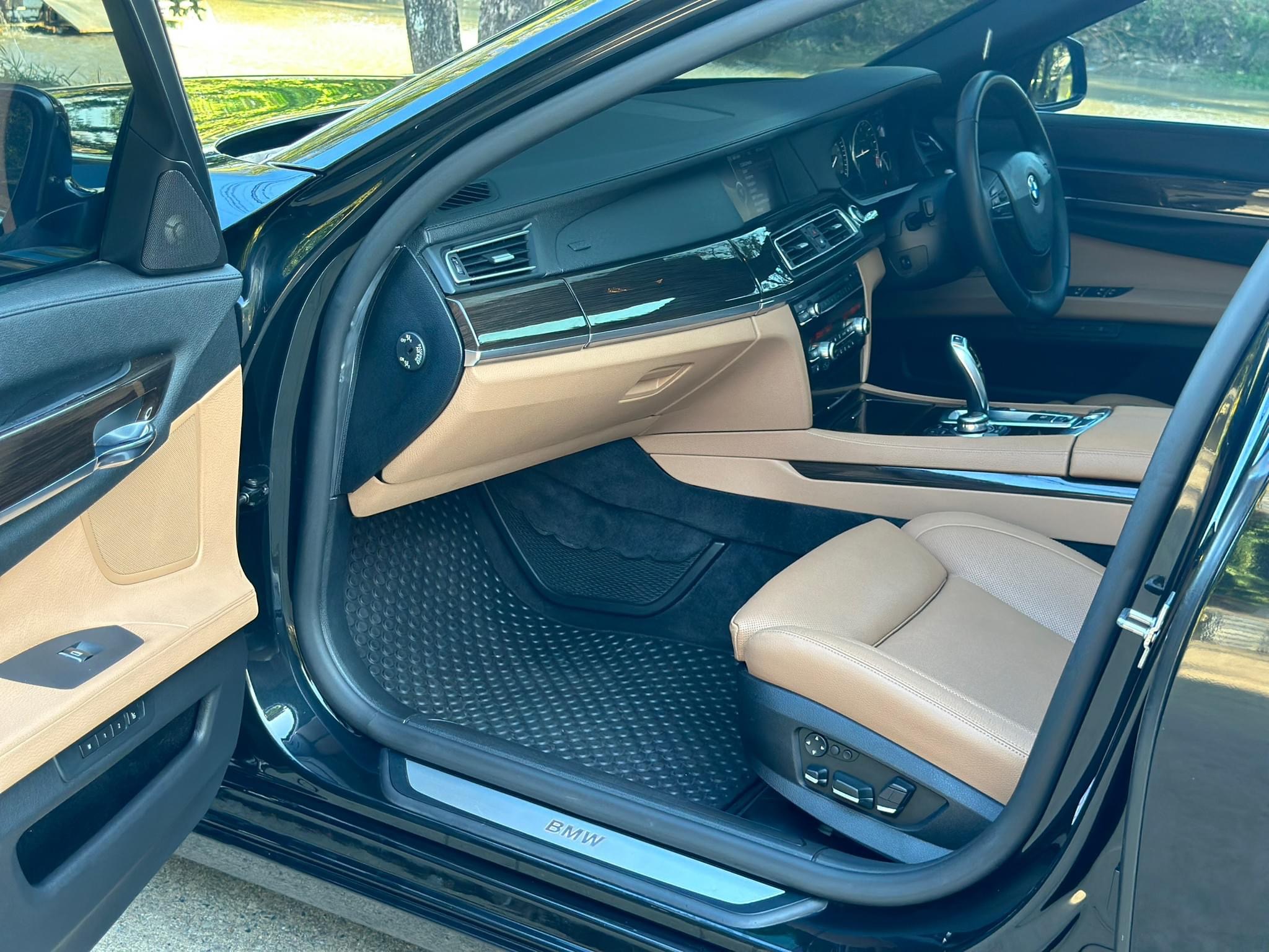 Bmw series740 Li ปี2012