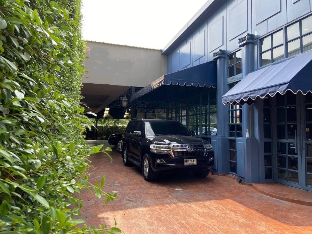 Toyota LandCruiser VX200 ปี 2010