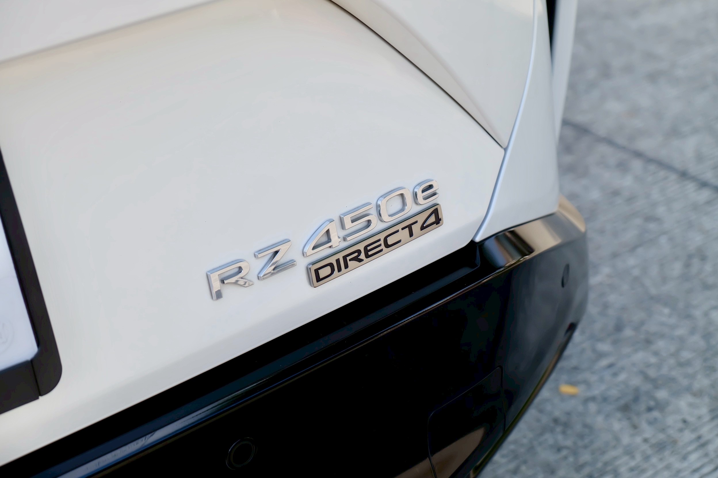 Lexus RZ450e Premium ปี 2024