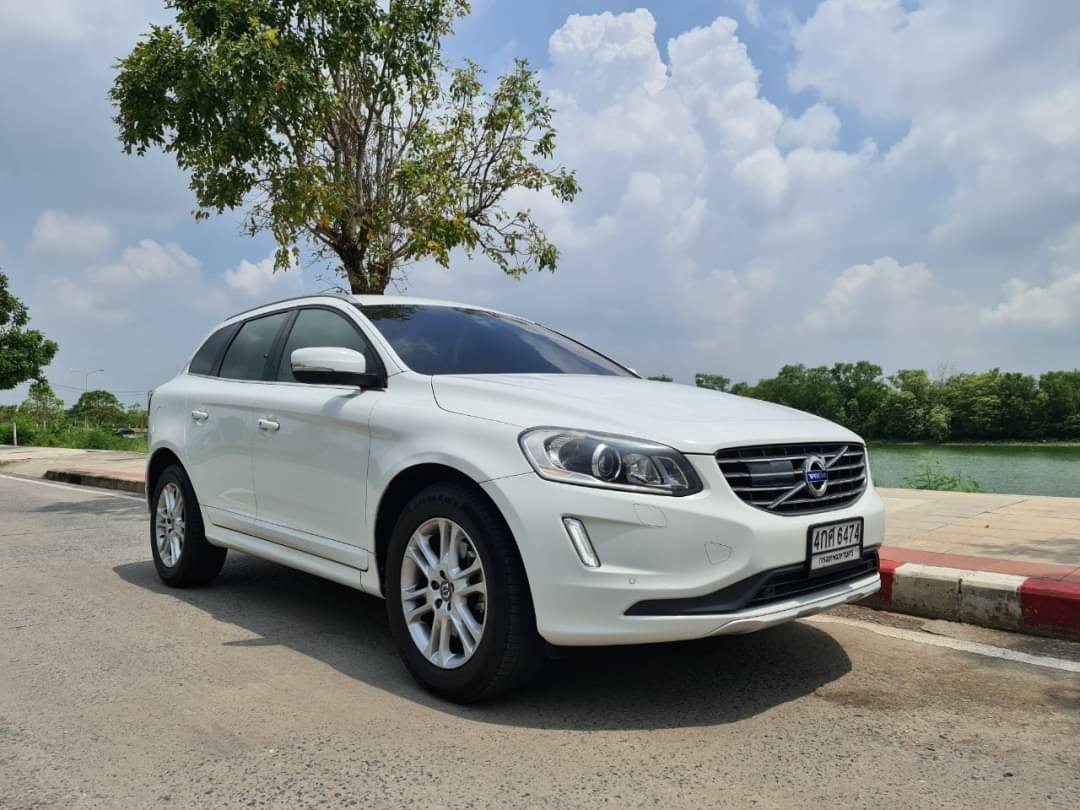 VOLVO XC60 2.0D4 NAVI Minorchange ปี 2015