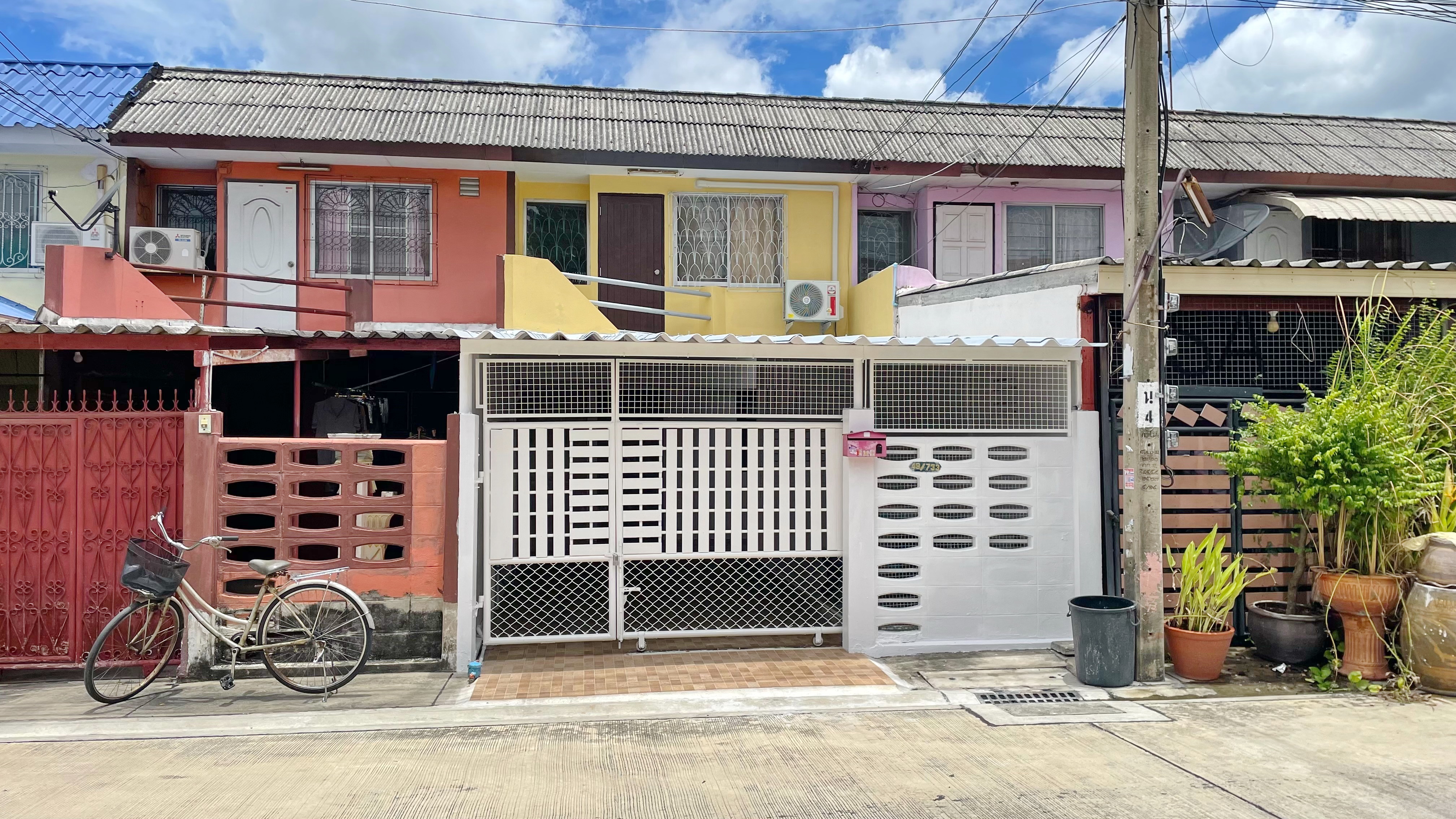 ให้เช่า บ้าน ท/ฮ รีโนเวทใหม่ ซอย แจ้งวัฒนะ 24 ใกล้ ปัญญาภิวัฒน์ , Central แจ้