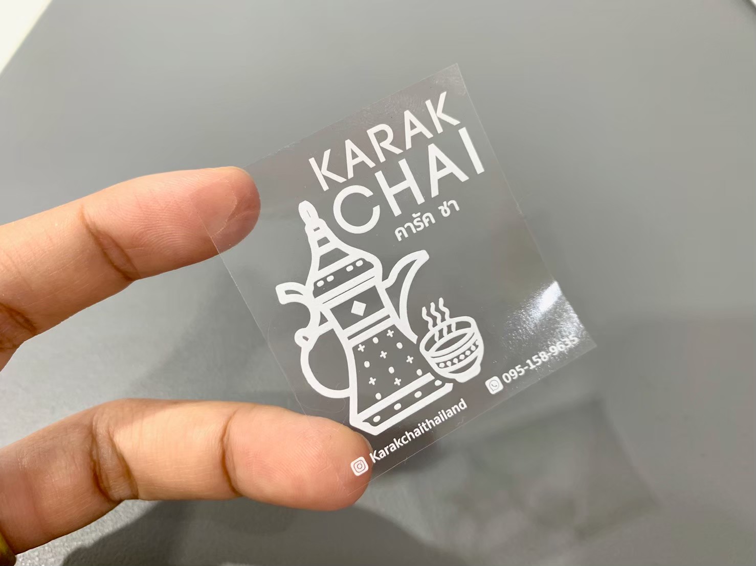 ฉลากสินค้าใสตัวหนังสือขาว สติ๊กเกอร์ใสพิมพ์สีขาว พิมพ์หมึกขาว