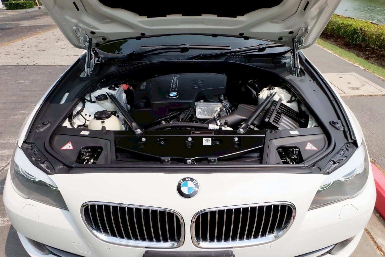 Bmw F10 520i LCI Twin Turbo ปี 2013