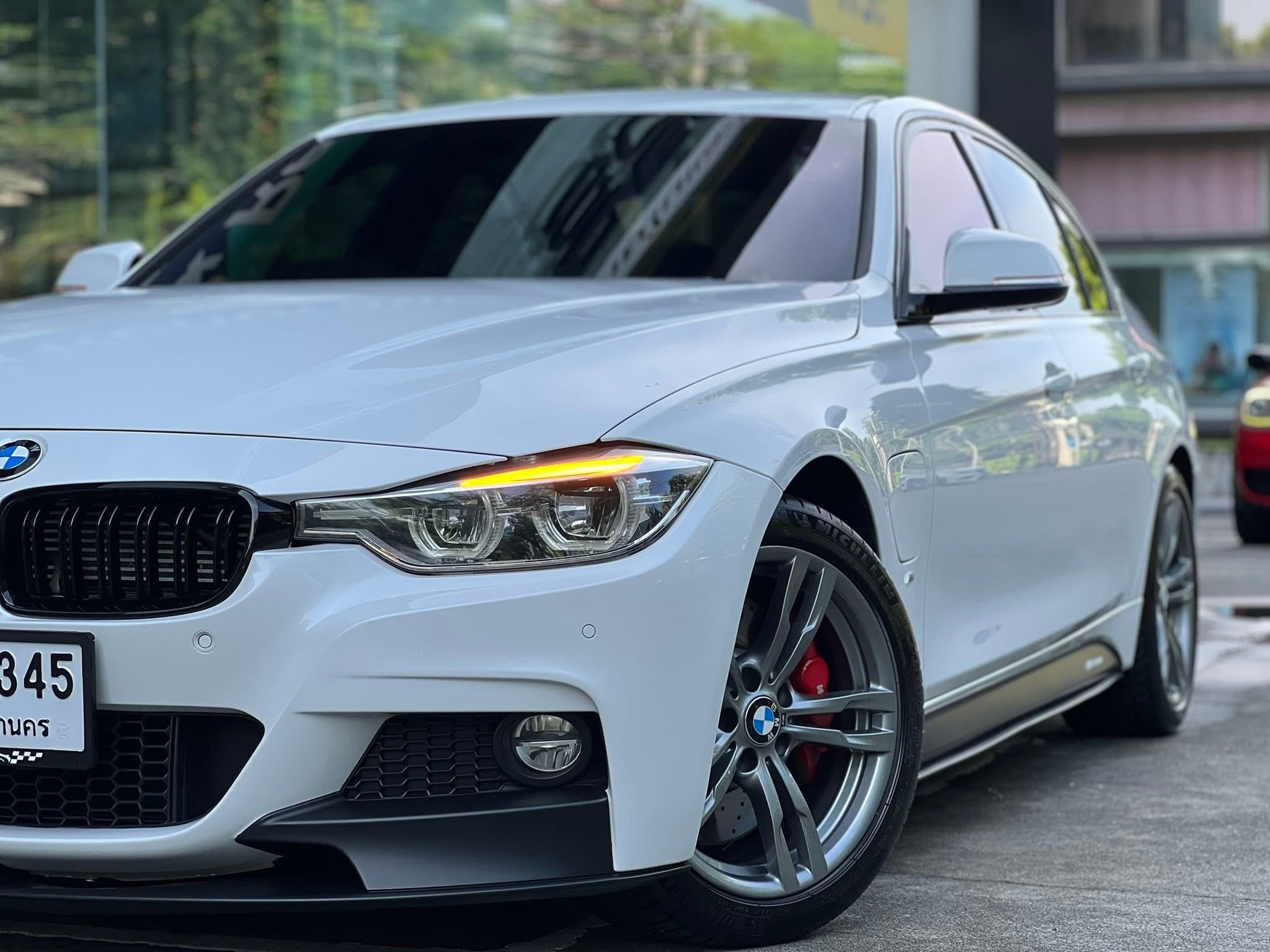 BMW F30 330e M Sport ปี 2017