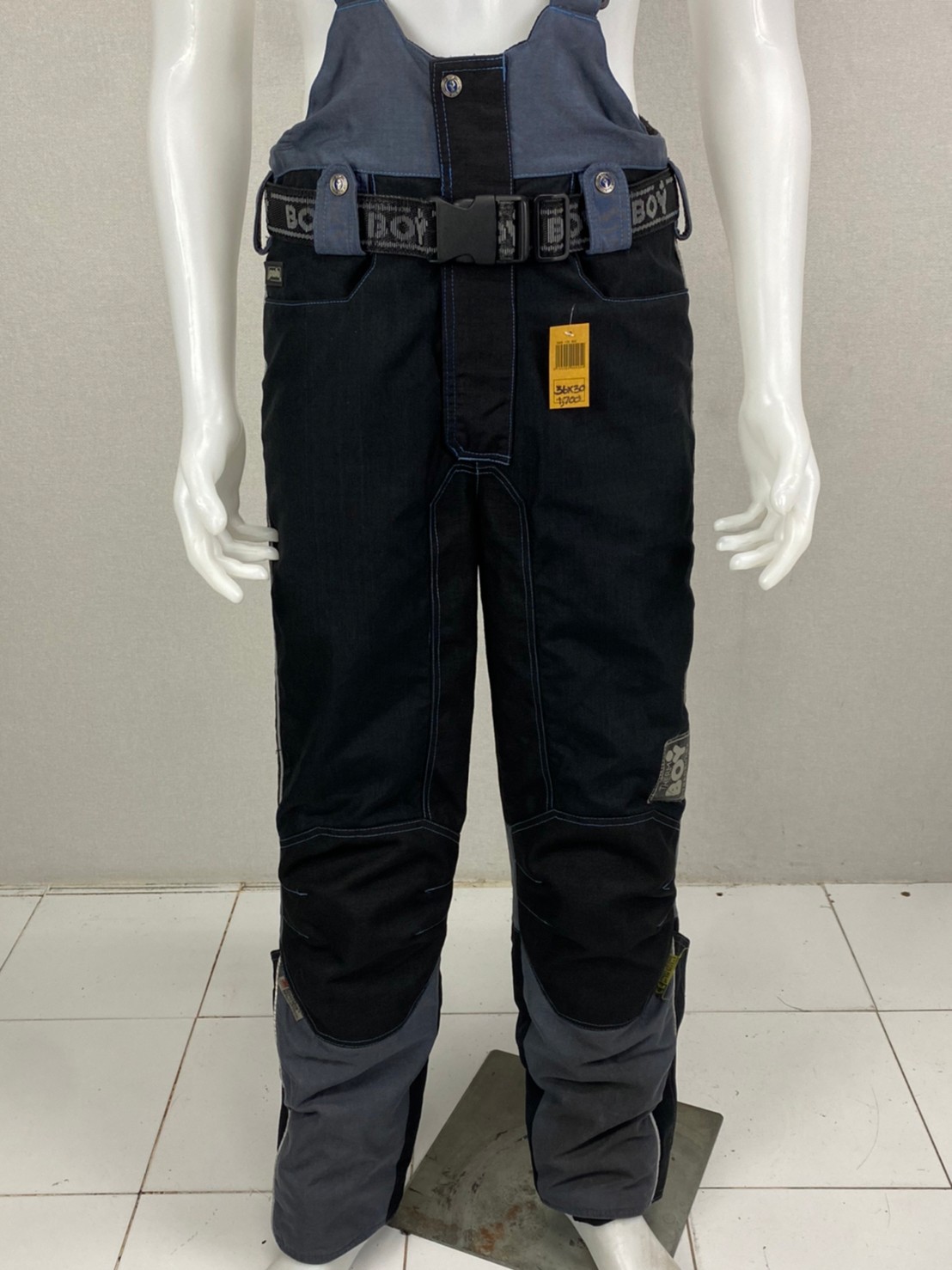 ชุดสำหรับขี่มอเตอร์ไซด์ ( มือสอง ) SET 008 ชุดทัวริ่ง เสื้อการ์ด + กางเกง ยี่ห้อ* ** BOY***