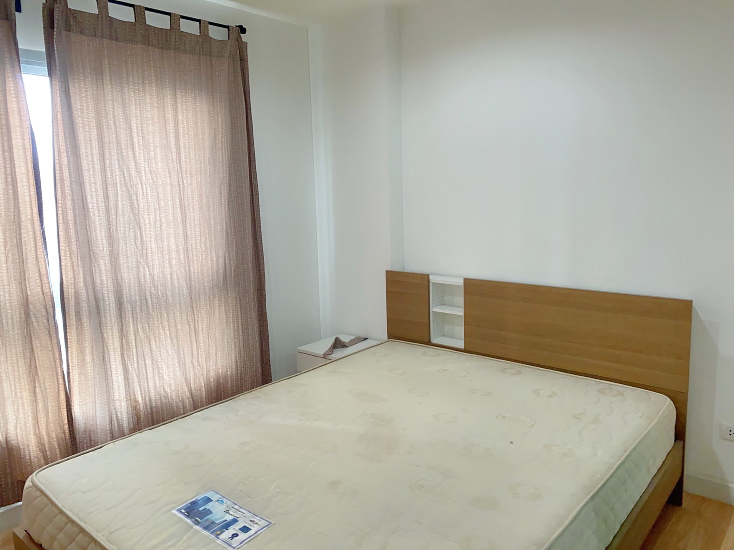 ให้เช่า เอ พลัส คอนโดในเรวดี 18 ห้องรีโนเวทใหม่