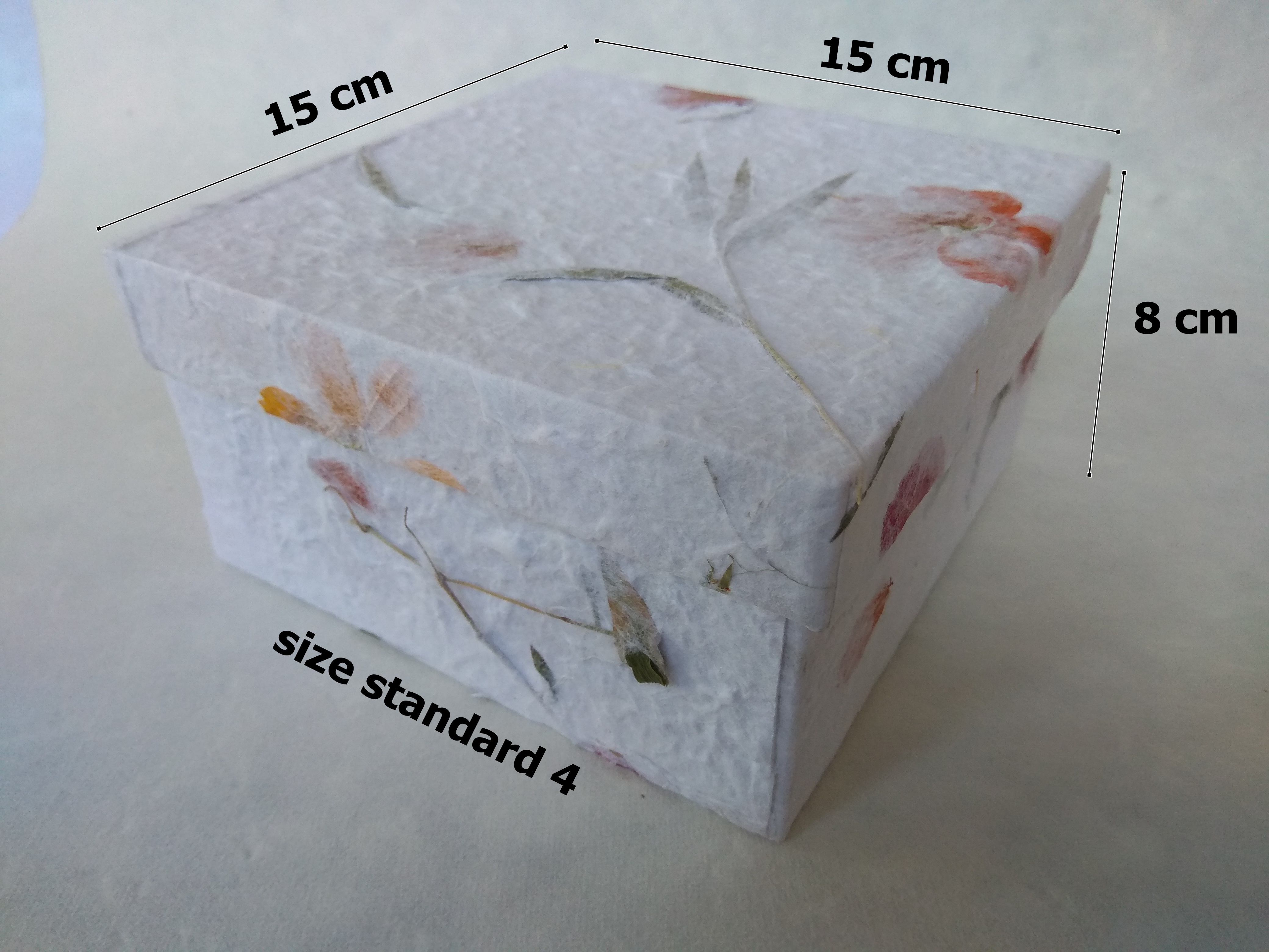 กล่องกระดาษสา size standrad 4 จำนวน 50 กล่อง เลือกสีได้ ทักไลน์