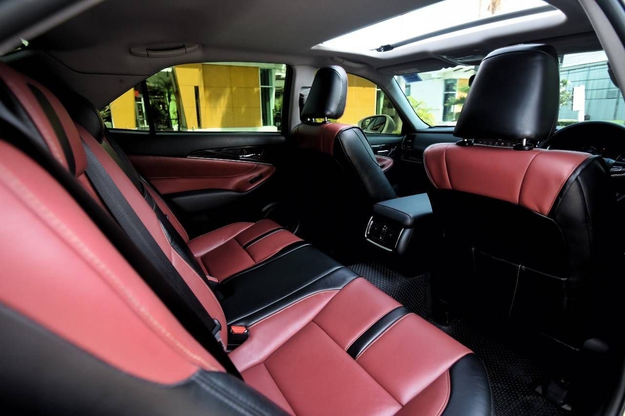 Toyota Crown 2.5 Athlete S ปี 2014