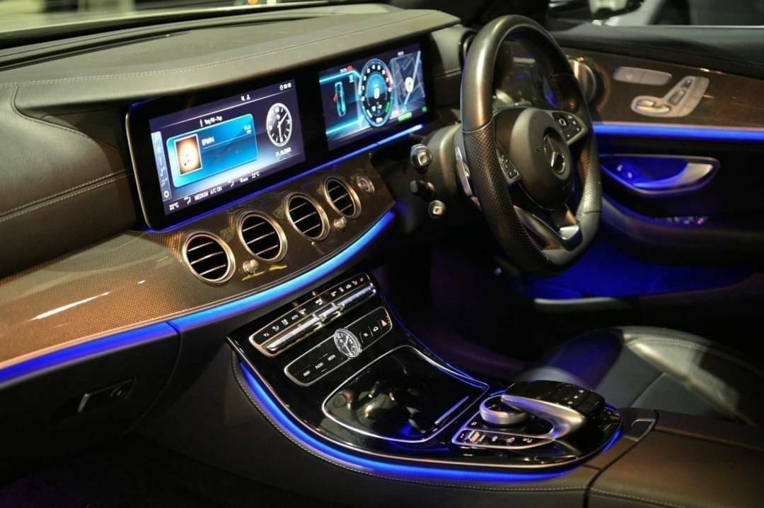 Mercedes-Benz E350e AMG ปี 2018