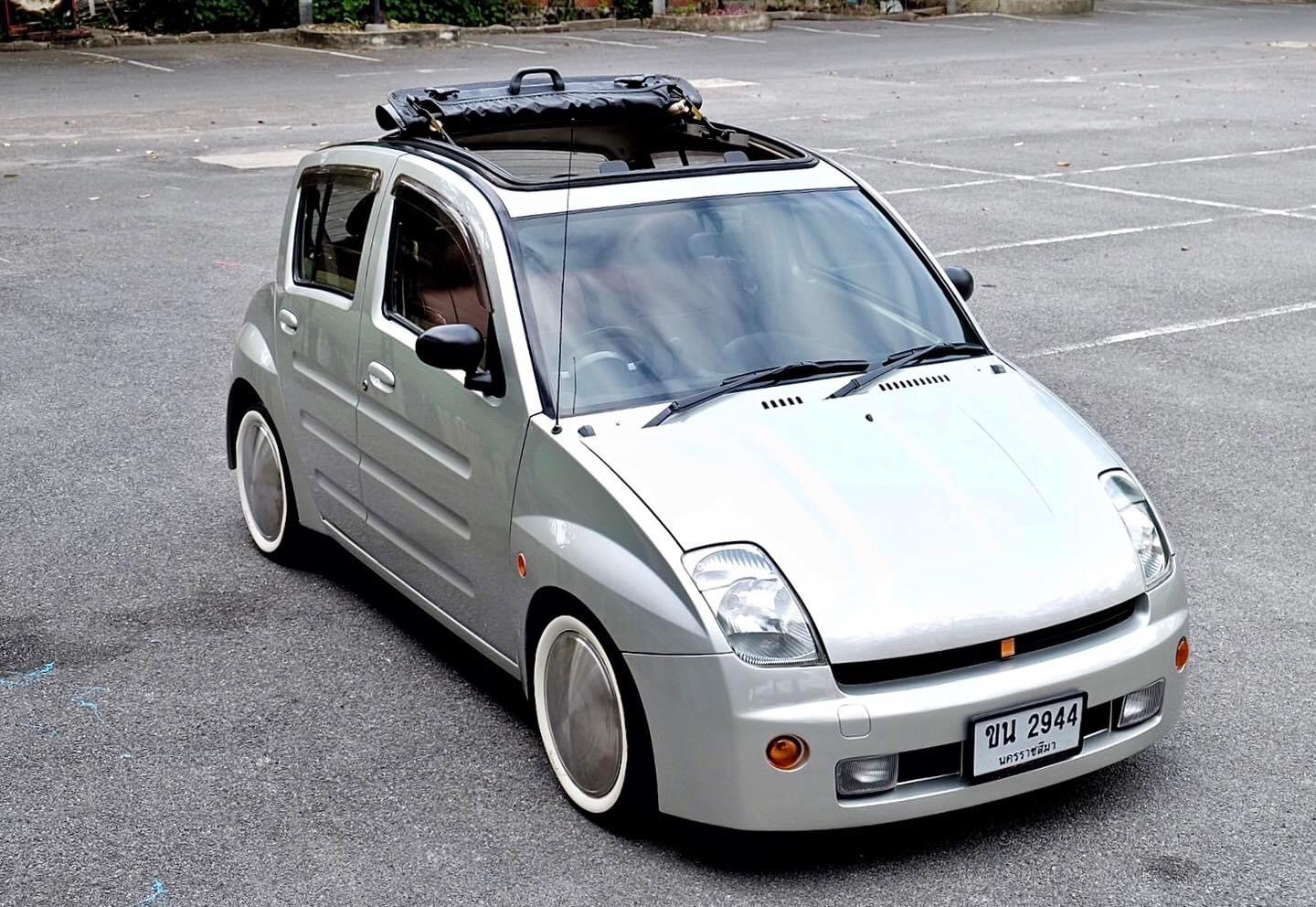 Toyota WiLL Vi ปี 2000