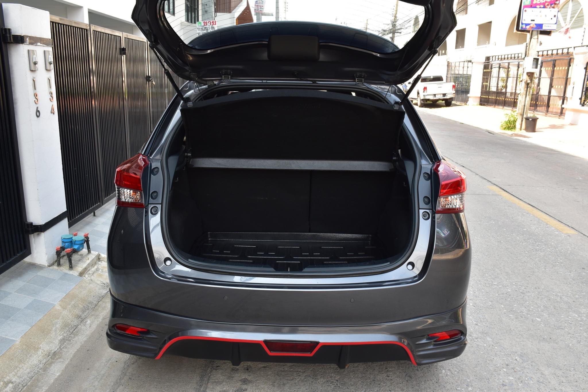Toyota YARIS 1.2E ปี2018