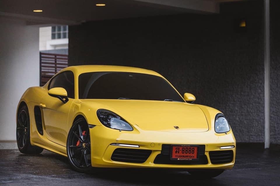 Porsche 718 Cayman ปี 2017