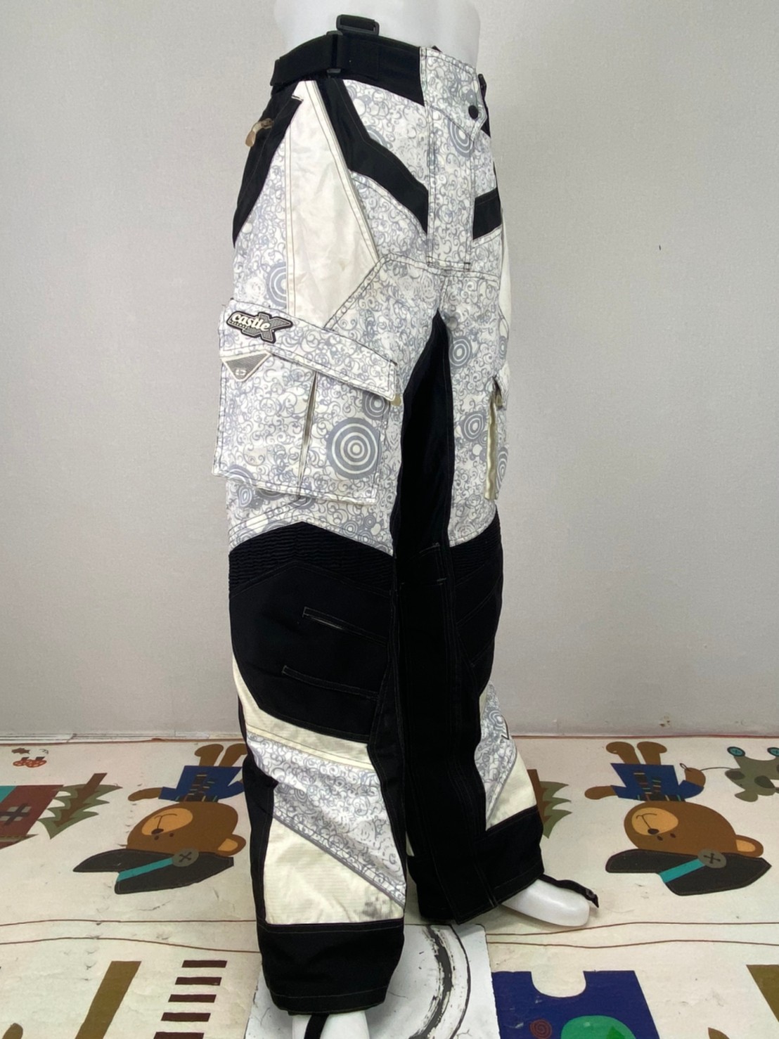 กางเกงขี่มอเตอร์ไซด์ ( มือสอง ) E&A 202: เอว 36" ยาว 33" ***Castje