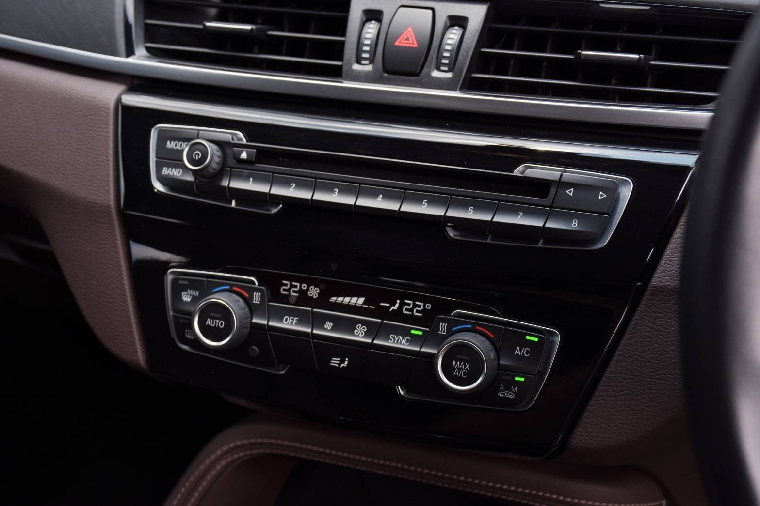 Bmw X1 sDrive18d xLine ปี 2016