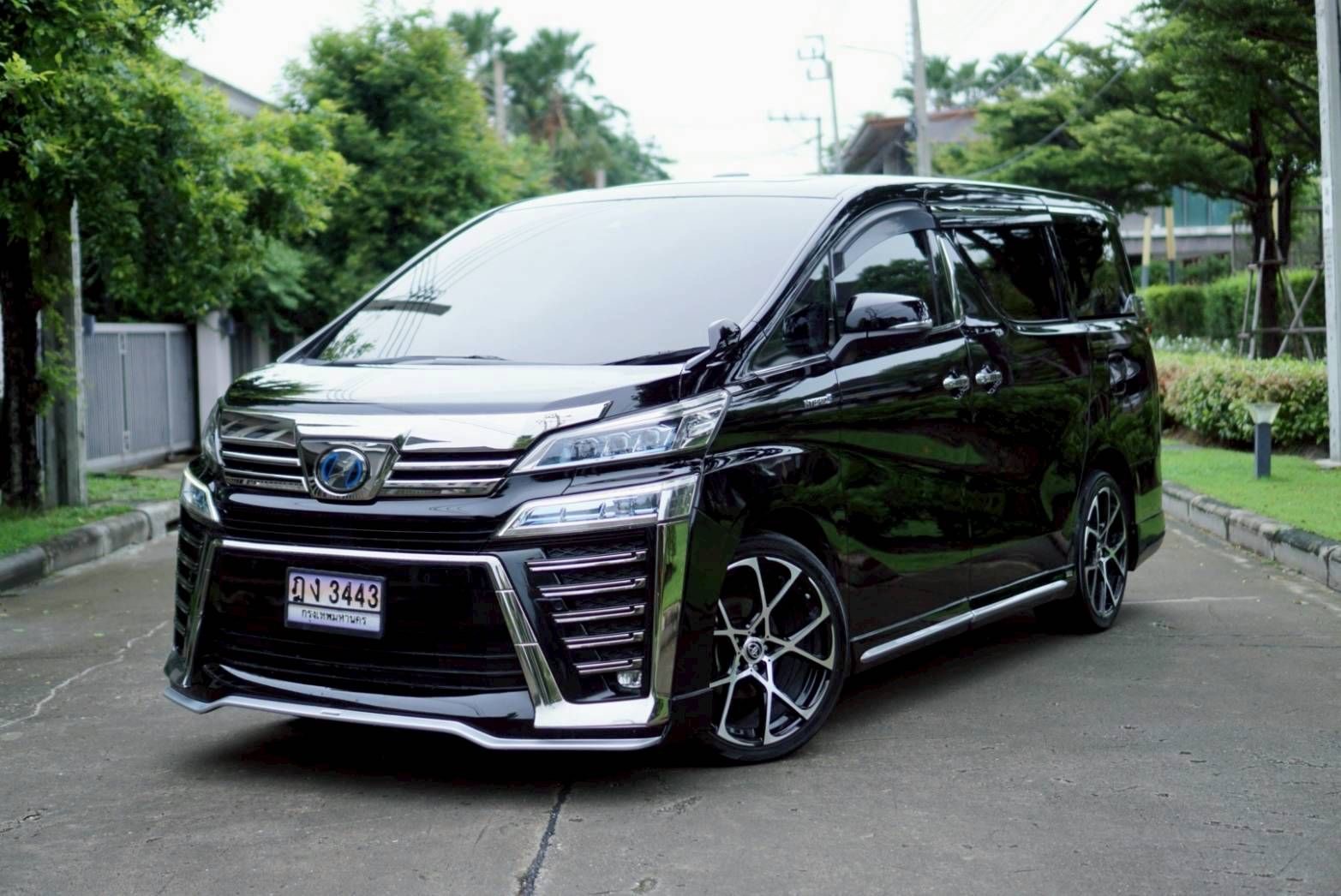Toyota Vellfire ZRG LX Mode ( MINOR CHANGE ) ปี 2019