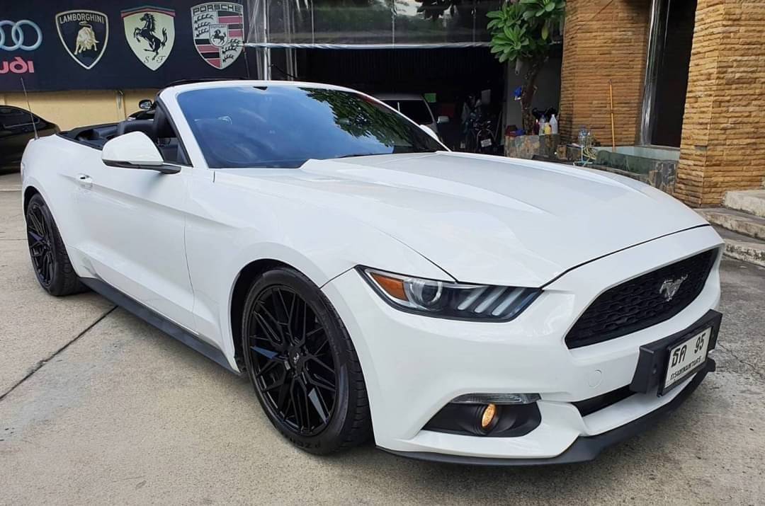 Ford Mustang Convertible ปี 2017