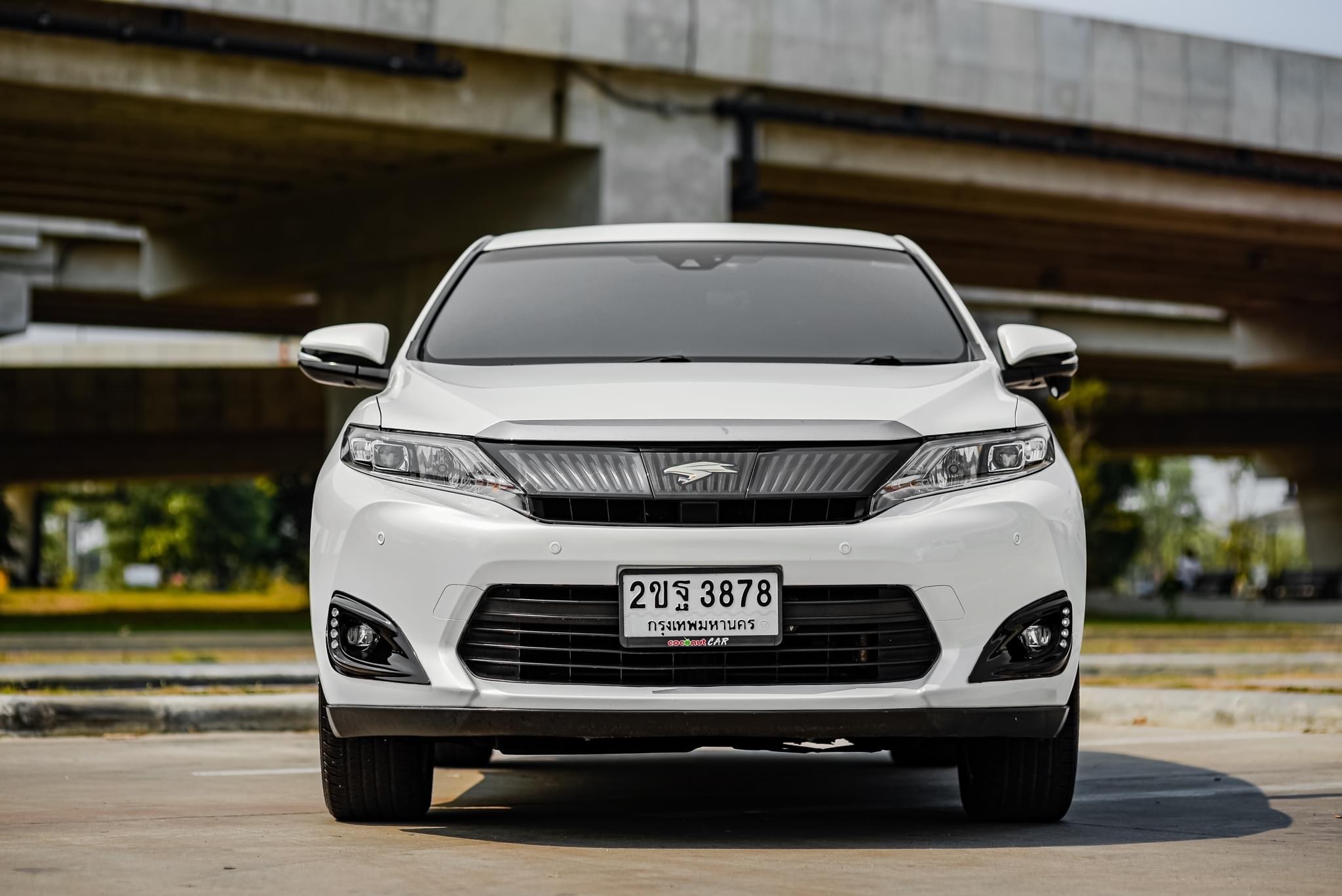 Toyota Harrier 2.0L Premium ปี 2014