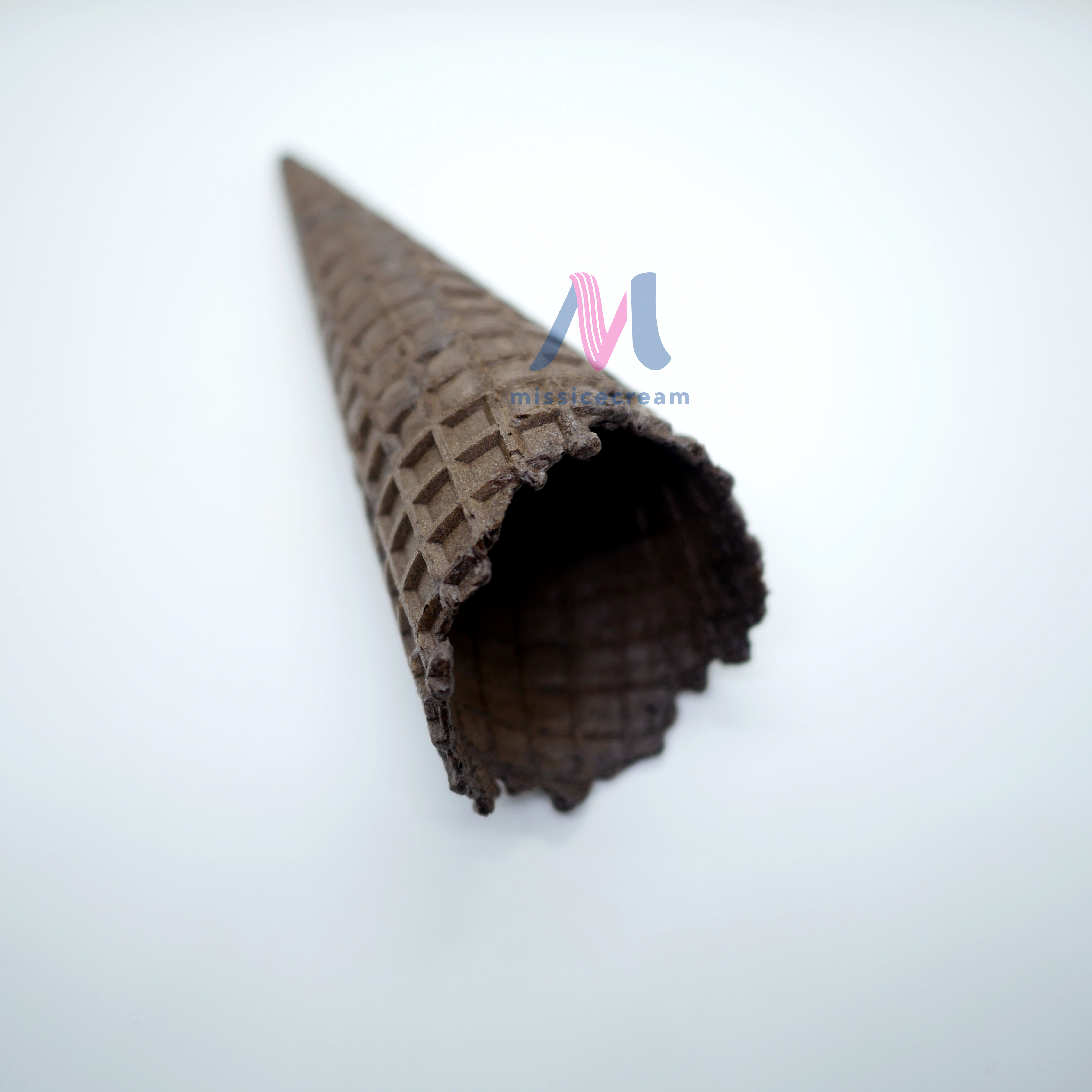 โคนไอศกรีม ยี่ห้อฉอยชิว (CCC)