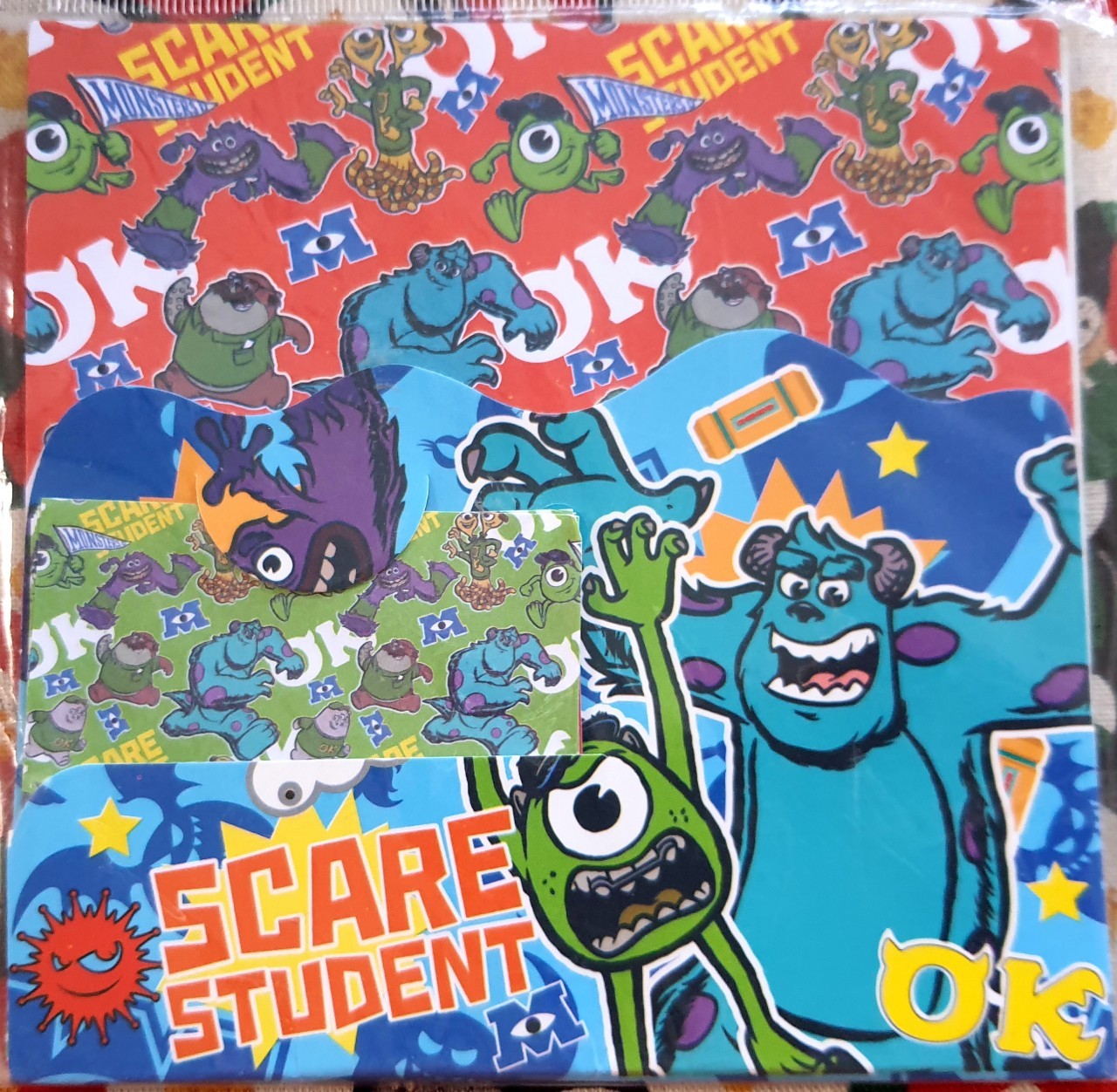 Monsters, Inc. Origami paper กระดาษพับ โอริกามิ ลาย มอนสเตอร์ อิงค์ บริษัท รับจ้างหลอน (ไม่) จำกัด จากญี่ปุ่น 1 แพ๊ค มี 20 แผ่น จากญี่ปุ่น Size : 14.5 x 14.5 cm = 10 แผ่น + 7 x 7 cm = 10 แผ่น