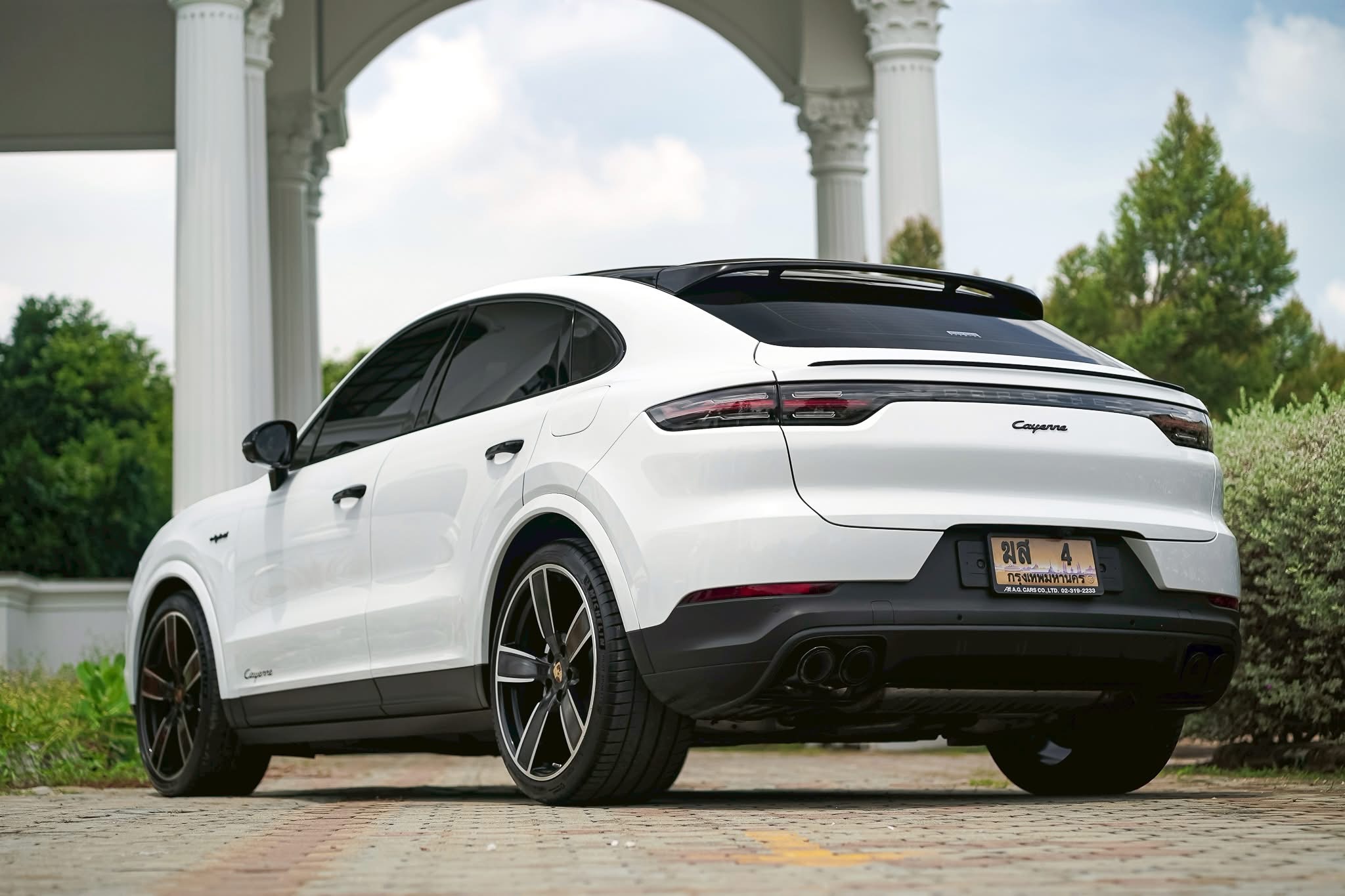 Porsche Cayenne Coupe 3.0 V6 e-Hybrid ปี 2022