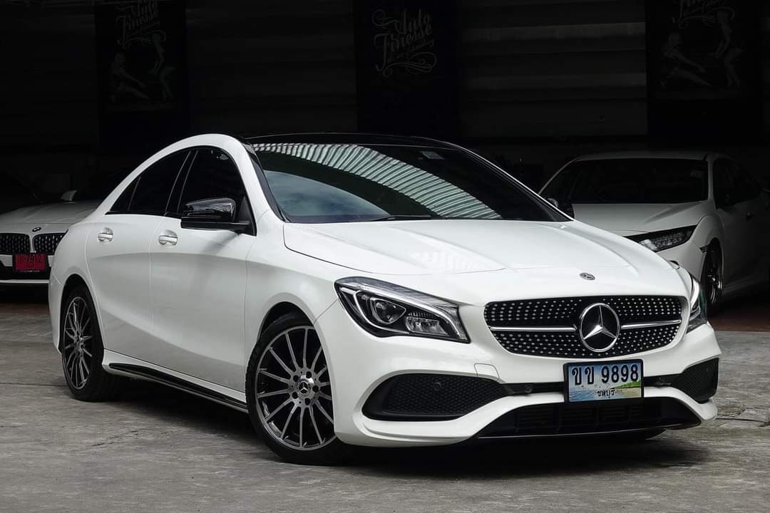 Mercedes-Benz CLA250 AMG Dynamic White Art Edition ปี 2018