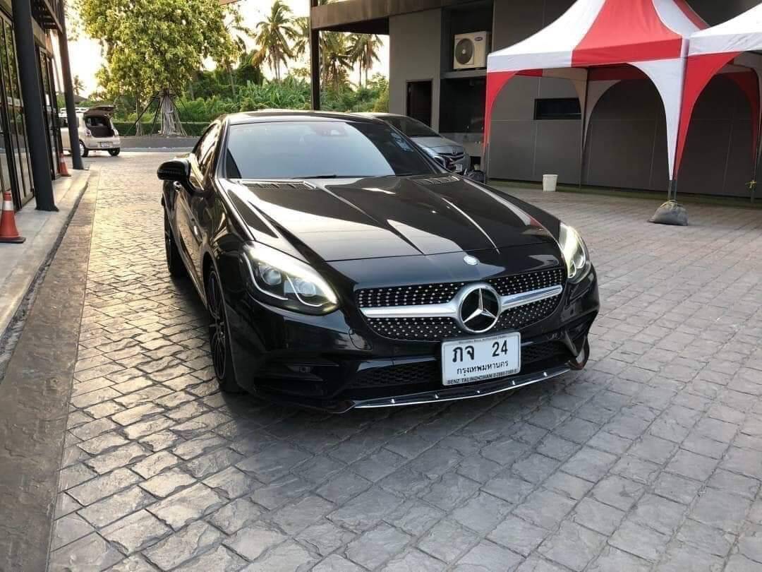 Mercedes Benz SLC 300 2.0 R172 Dynamic Convertible AC สีดำ ปี 2017