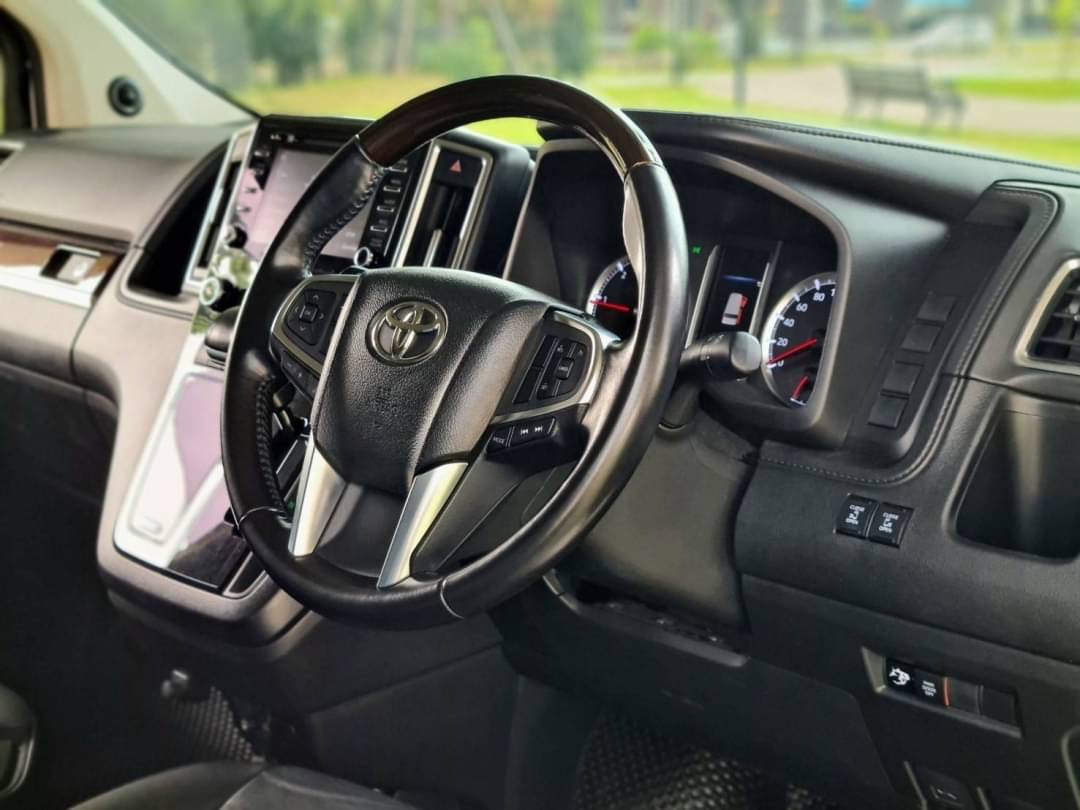 TOYOTA MAJESTY, 2.8 PREMIUM โฉม ปี19-ปัจจุบัน ปี 2020