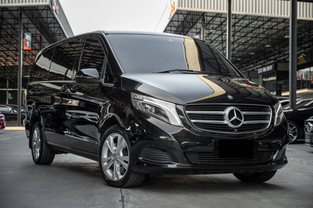 Mercedes Benz V250d Avant-garde Premium Extra-Long ปี 2017 Top