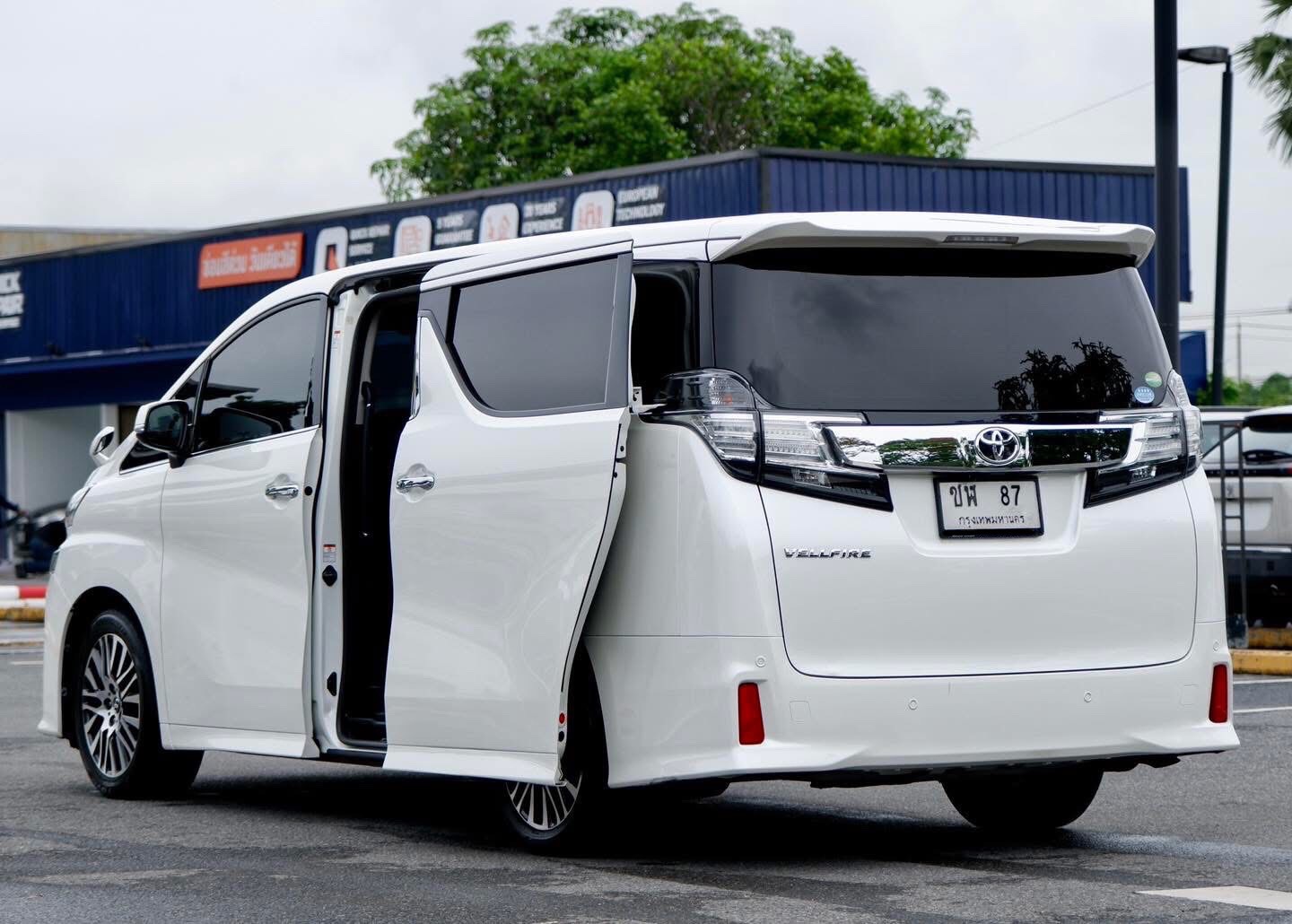 Toyota Vellfire 2.5 ZG Edition Fulloption ปี 2016