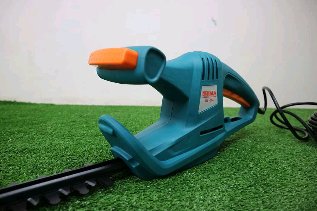 BERALA เครื่องตัดแต่งพุ่มไม้ 800W BL-444