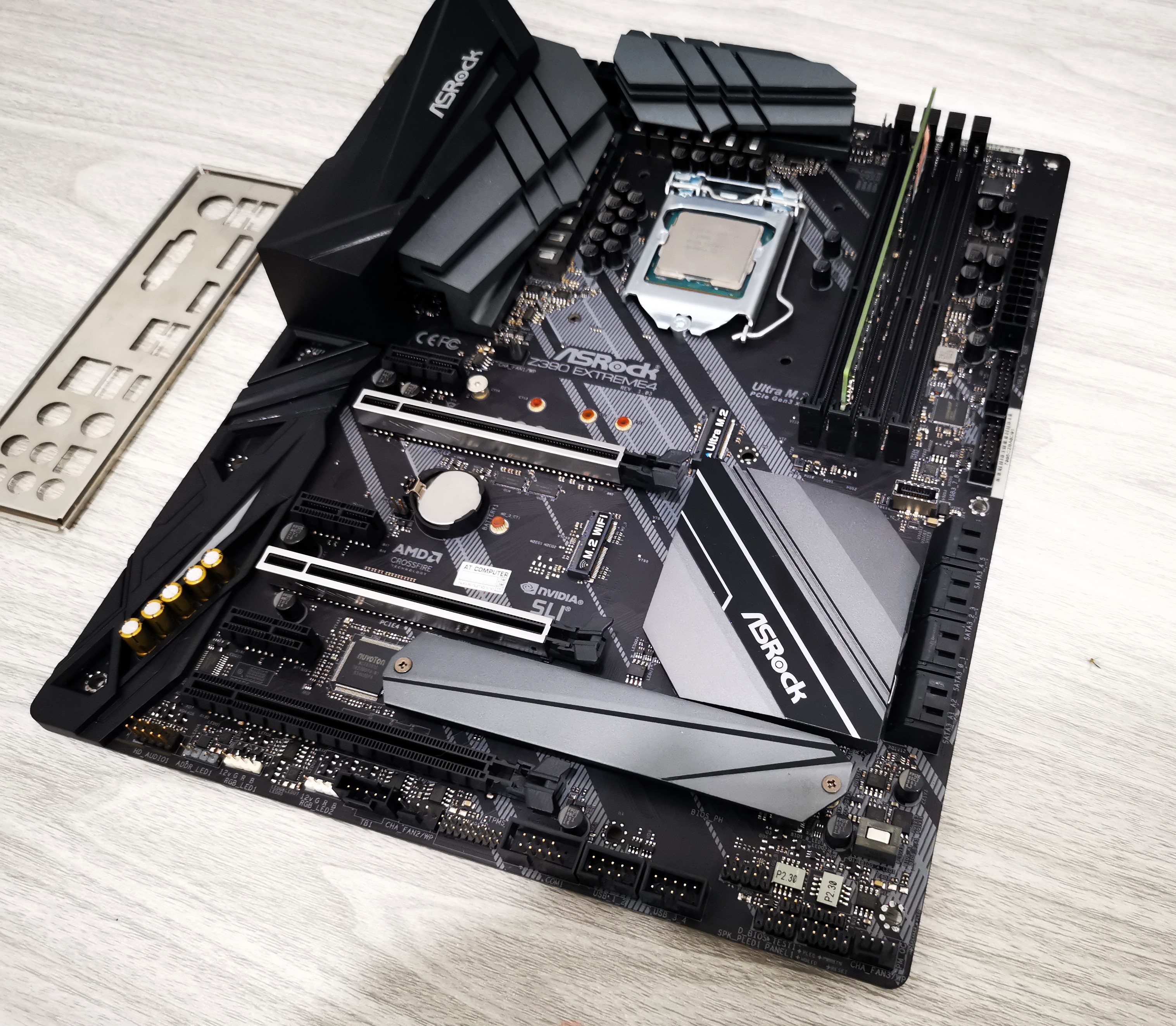 เซ็ตมัดรวม บอร์ด Z390 + i7 9700K + Ram 32(32*1)/2666