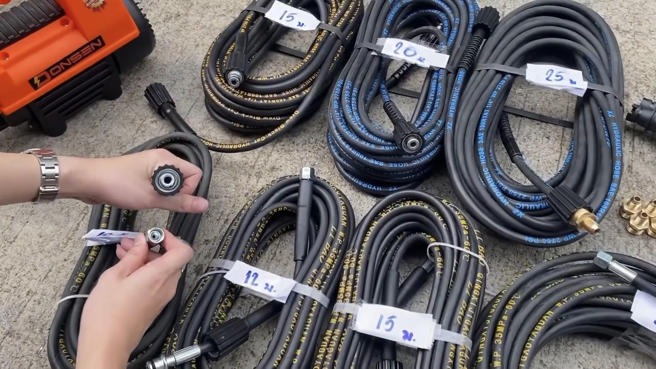 สายอัดฉีด มีหลายขนาด