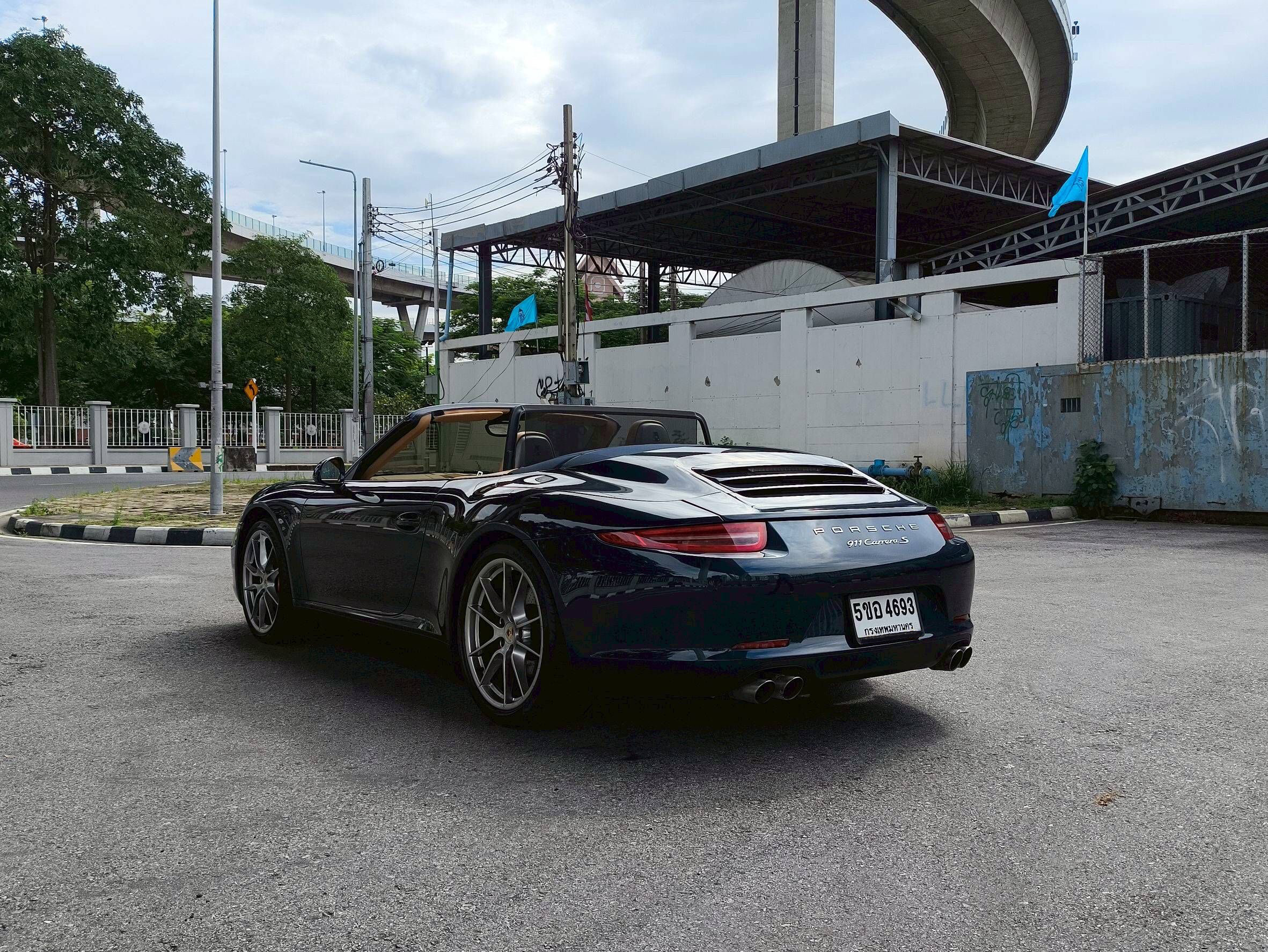 PORSCHE 911 Carrera S Cabiolet ปี 2012