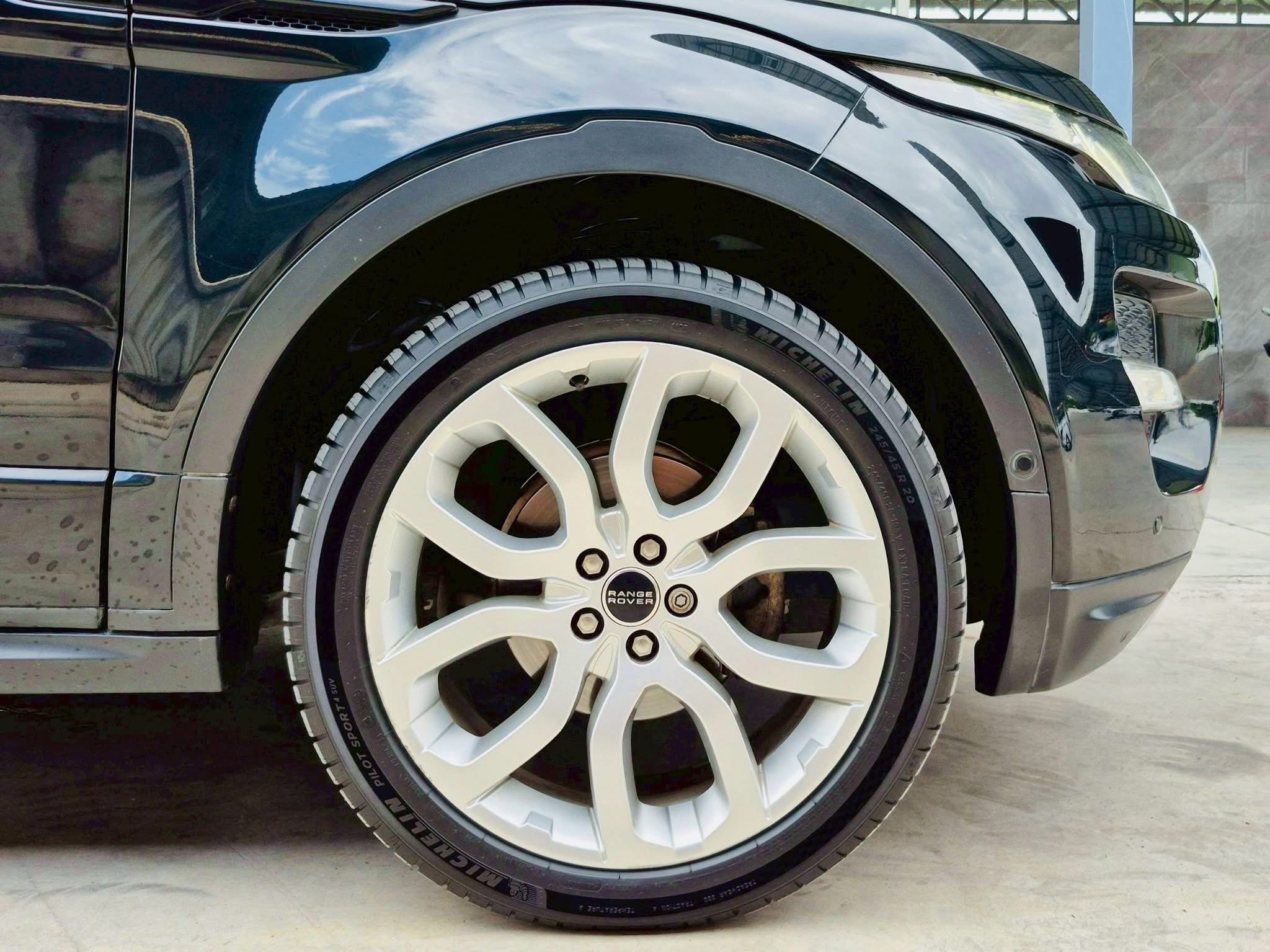 LANDROVER RANGE ROVER EVOQUE 2.2 SD4 ปี 2012