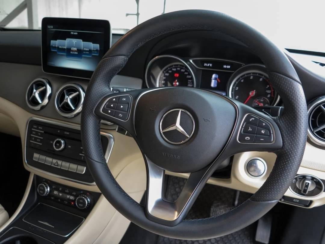 MERCEDES BENZ GLA 200 URBAN Facelift ปี 2017