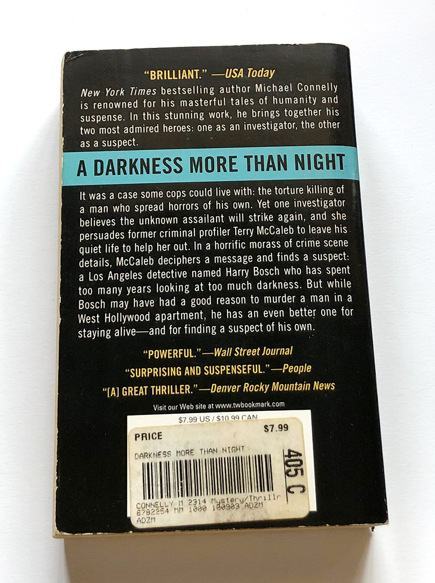 A Darkness More Than Night by Michael Connelly (ภาษาอังกฤษ)