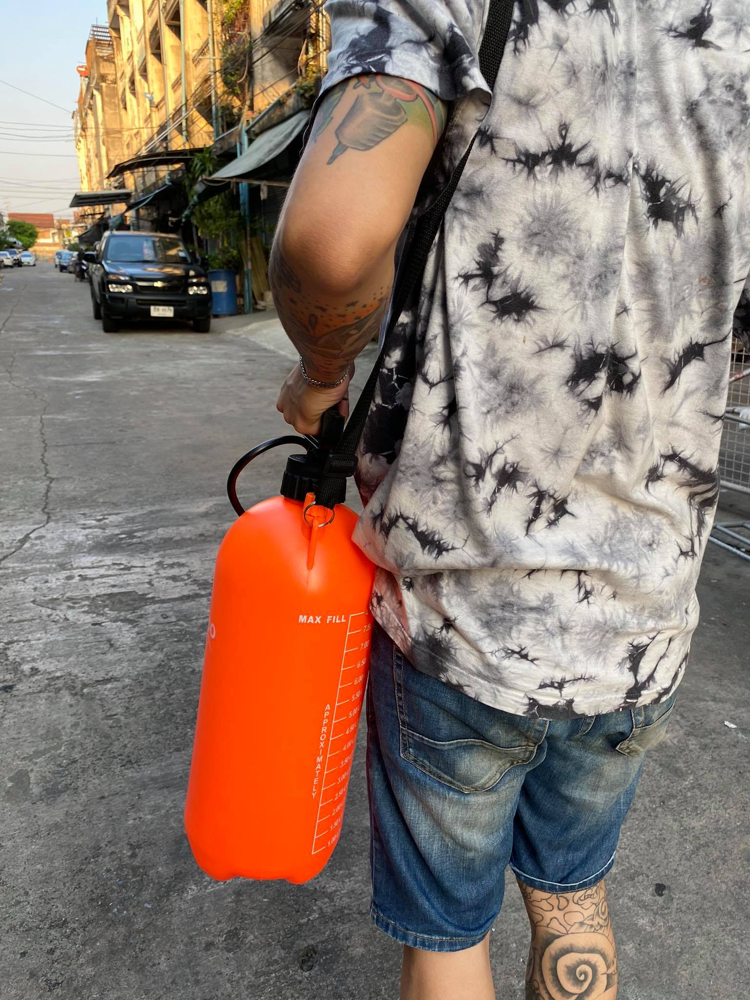 ถังพ่นยาสะพายหลัง ชนิดมือโยก Daewoo ขนาด 8 ลิตร