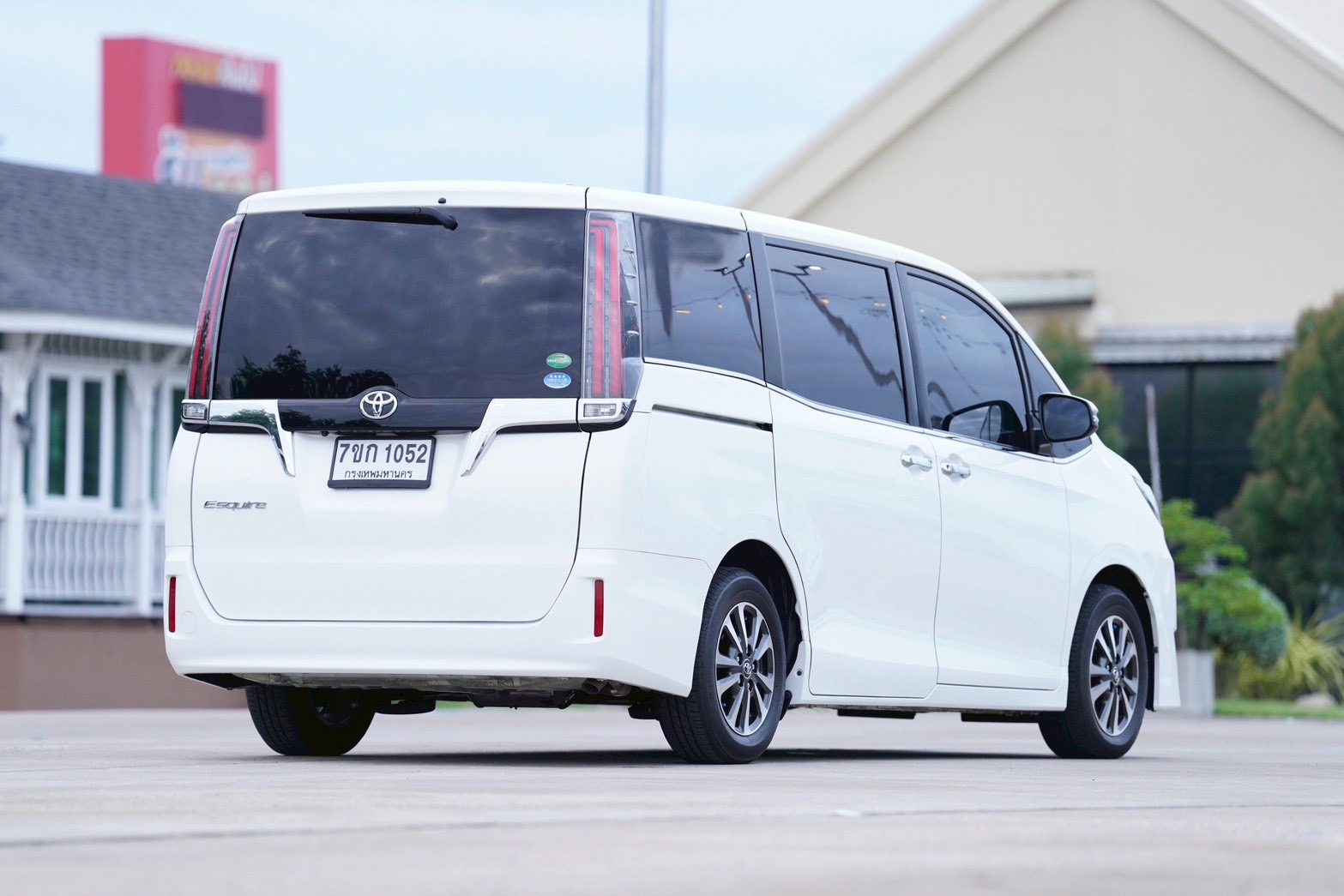 Toyota Esquire ปี 2019