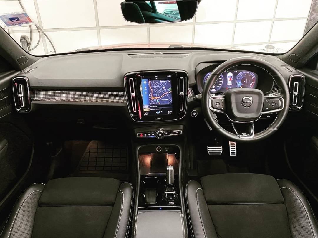 Volvo XC40 T5 R-Design AWD 2.0 เทอร์โบคู่ ปี 2019