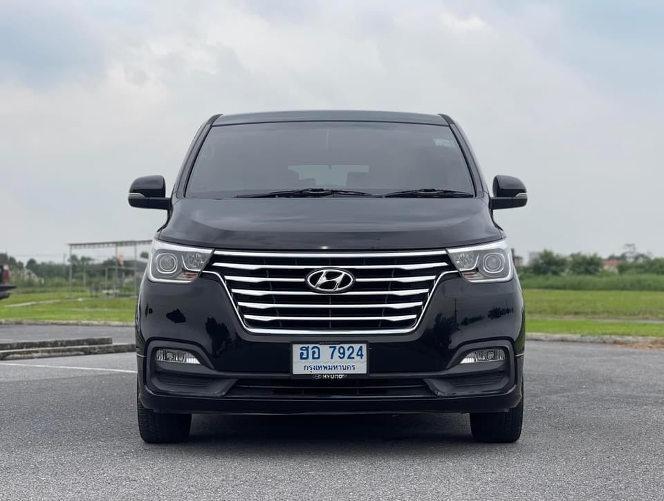 HYUNDAI H-1 2.5 ELITE ปี 2017