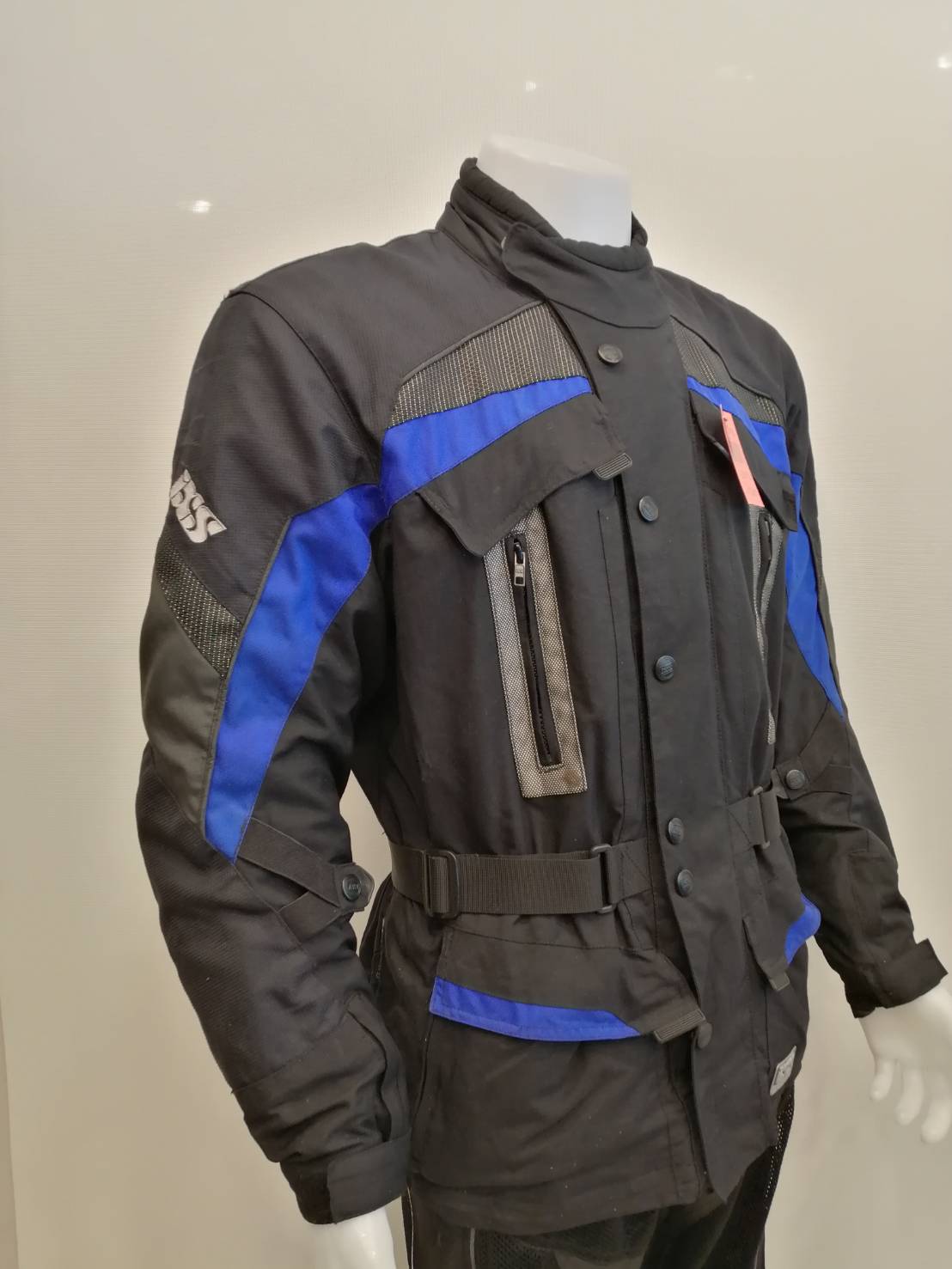 เสื้อขี่มอเตอร์ไซด์( มือสอง) RCT 374 ขนาด : อก 50" ยาว 27" **ยี่ห้อ IXS**