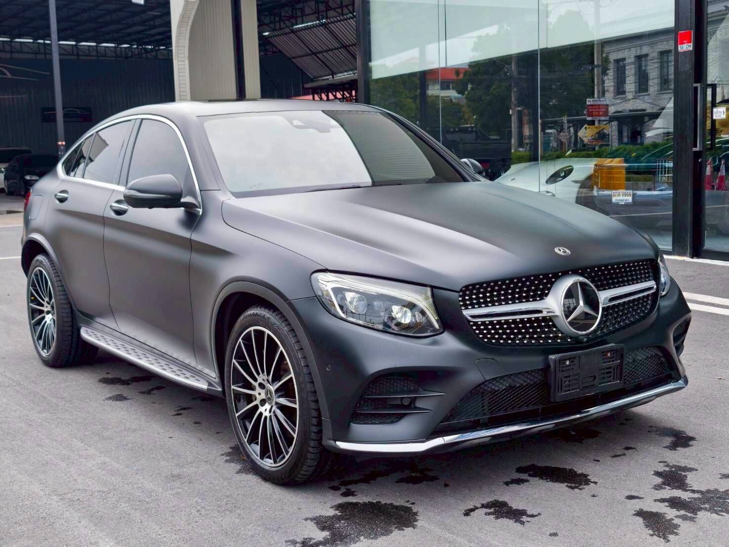 Benz GLC250 Coupe AMG Plus ปี 2018 (ขายดาวน์)
