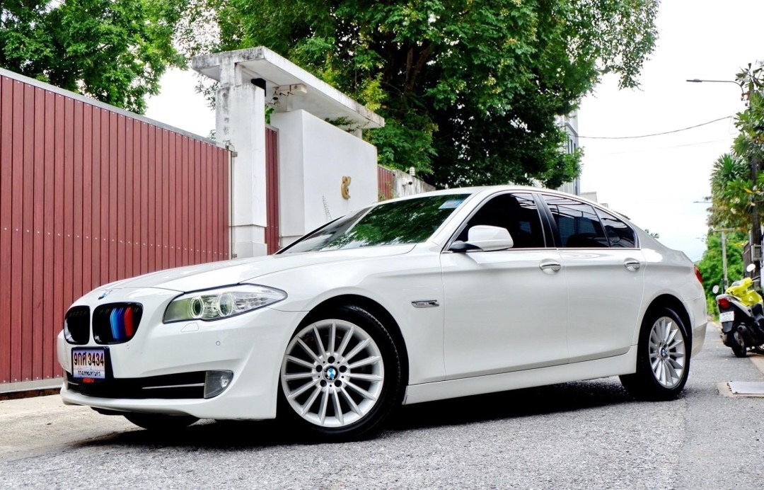BMW SERIES 5 528i Luxury (F10) ปี 2013