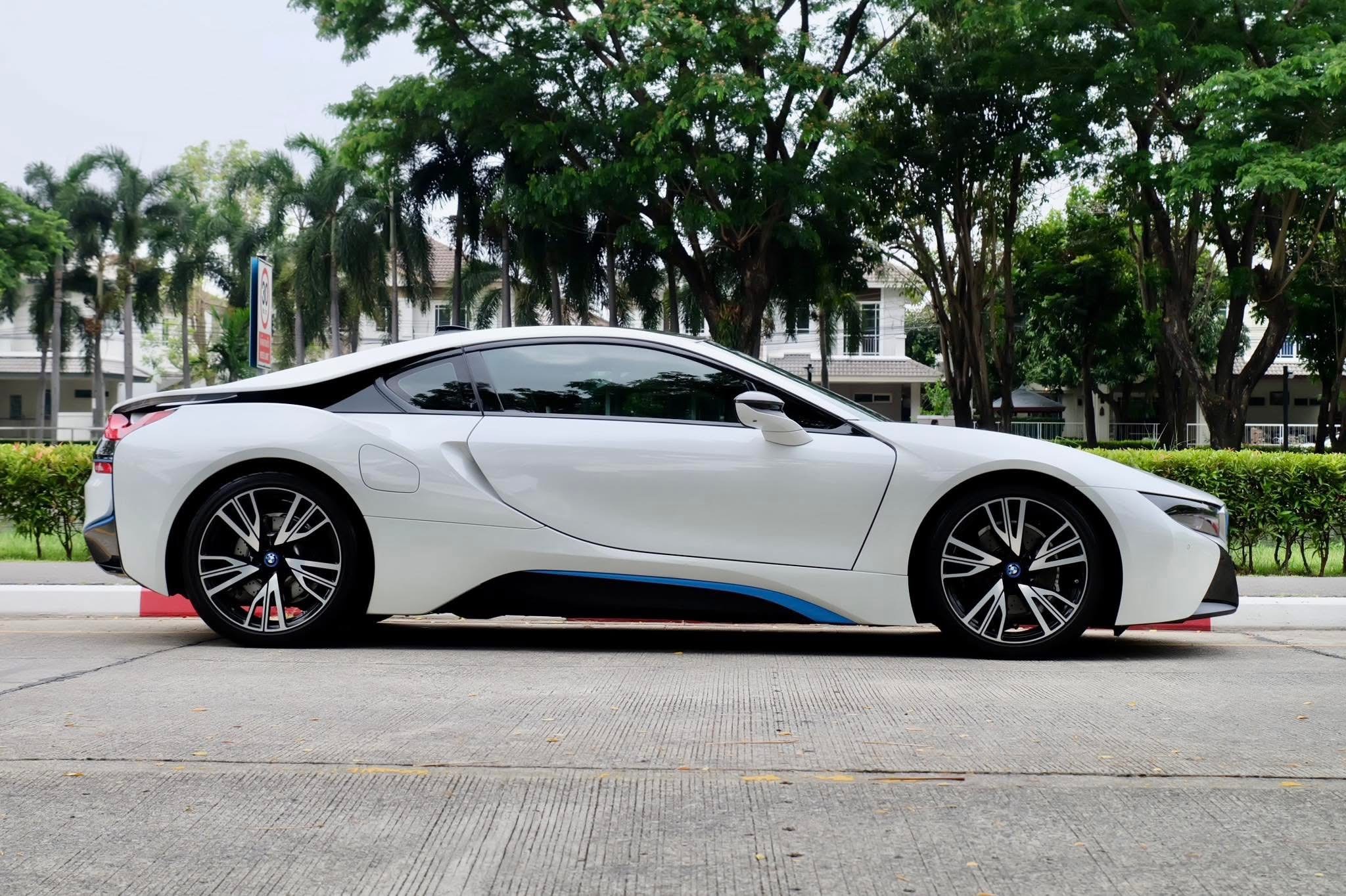 Bmw i8 Coupe Pure Impulse ปี 2015
