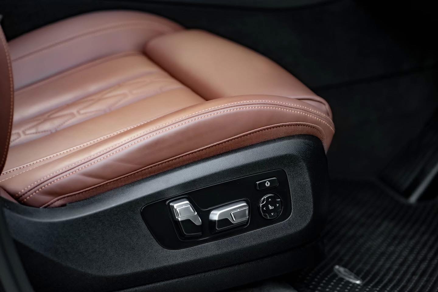 BMW X6 XDRIVE40i M SPORT PRO LCI ปี 2025 (ขายดาวน์)