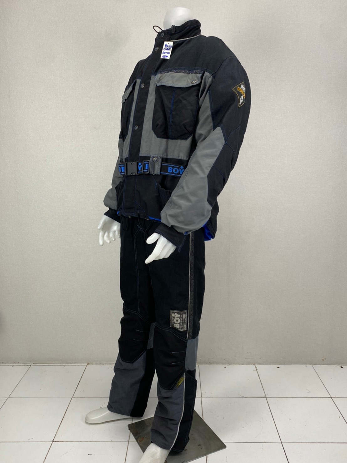 ชุดสำหรับขี่มอเตอร์ไซด์ ( มือสอง ) SET 008 ชุดทัวริ่ง เสื้อการ์ด + กางเกง ยี่ห้อ* ** BOY***