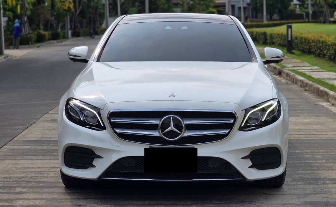Mercedes Benz E350e AMG ปี 2017